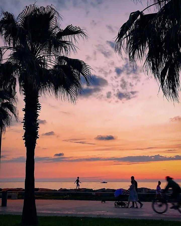 الشقق الفندقية باتوميفي  Orbi City Sea View - Special Category المظهر الخارجي الصورة
