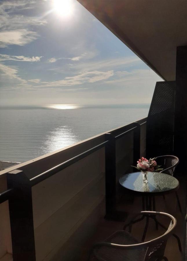 الشقق الفندقية باتوميفي  Orbi City Sea View - Special Category المظهر الخارجي الصورة