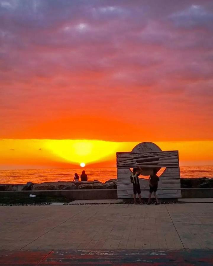 الشقق الفندقية باتوميفي  Orbi City Sea View - Special Category المظهر الخارجي الصورة